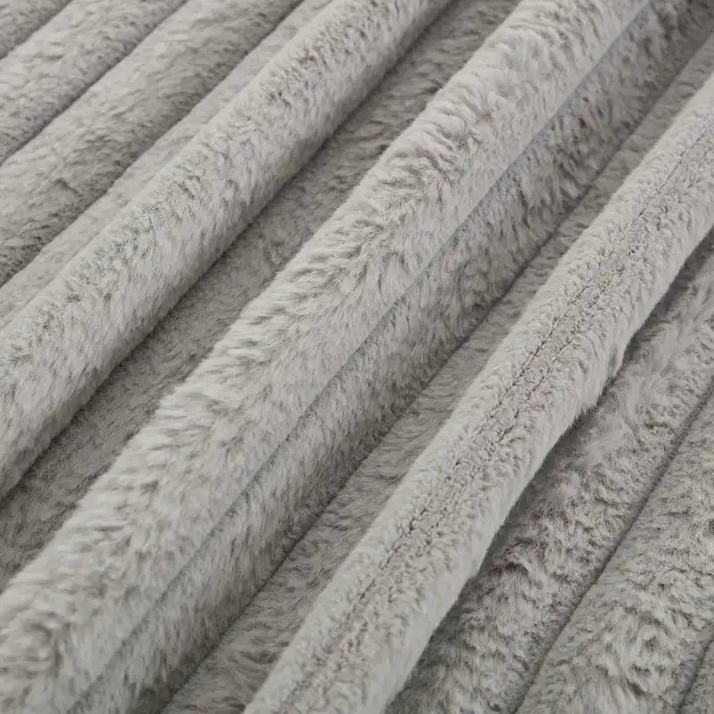 Übergroßer gepolsterter Chaiselongue-Sessel mit Hocker und Kissen