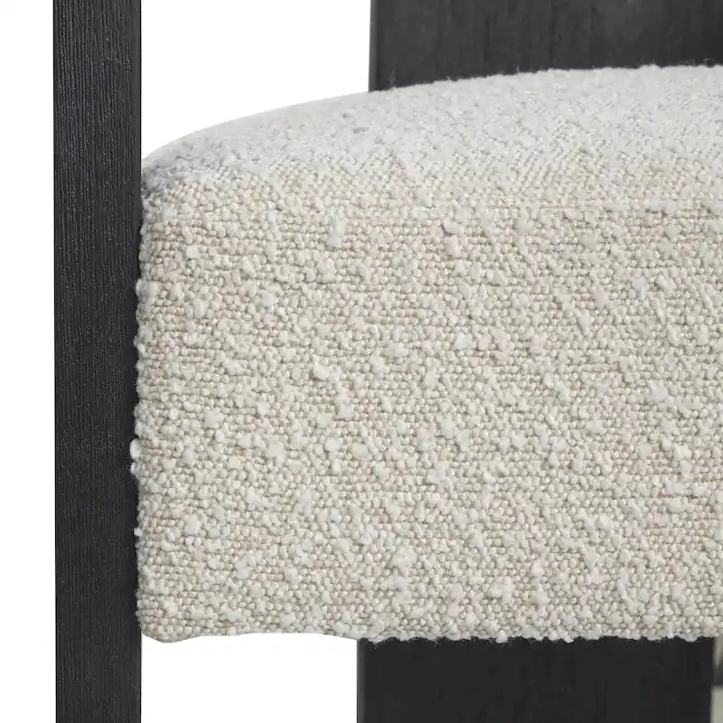 Runder Akzentstuhl aus Bouclé-Polyester mit geschwungener Rückenlehne im Mid-Century-Modern-Stil für das Wohnzimmer